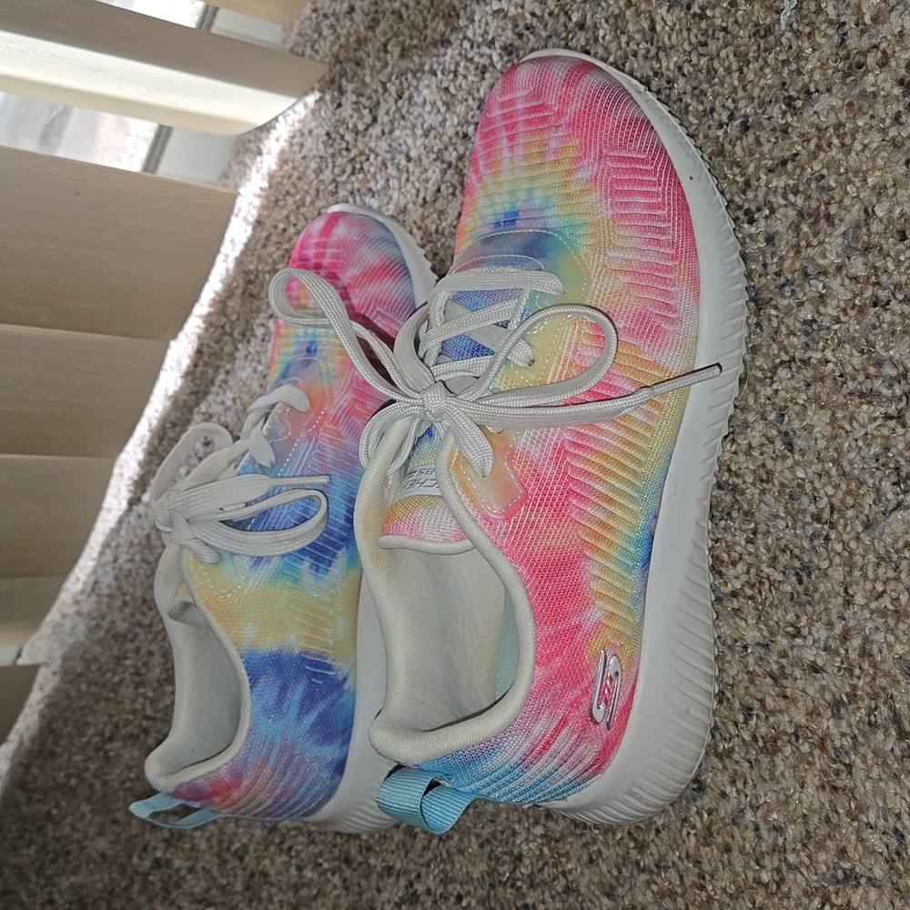 Great condition sketchers tye dye sneakers size 5